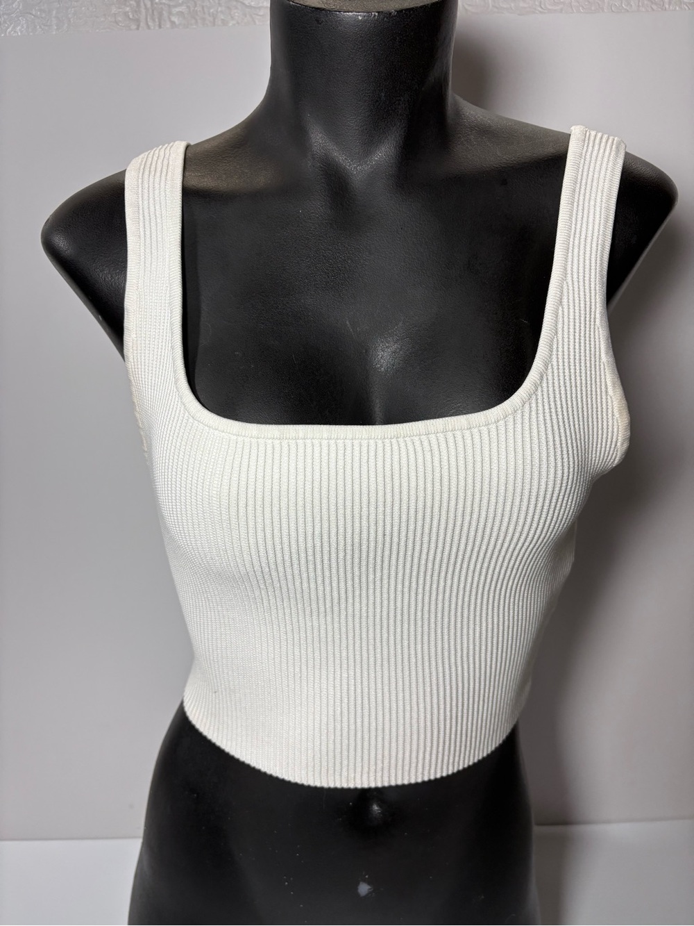 Babaton White Ribbed Square Neck Cropped Tank